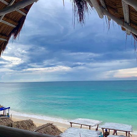Nena Beach Club & Hotel Pendales Exterior foto