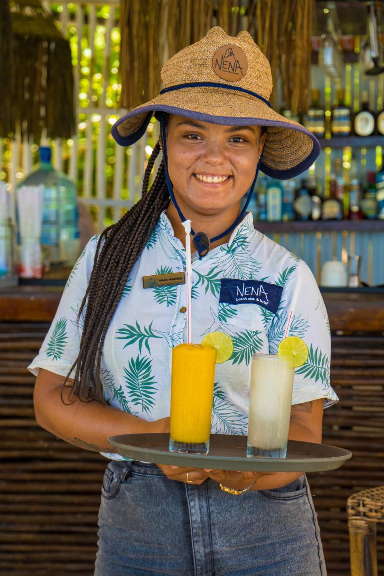 Nena Beach Club & Hotel Pendales Exterior foto