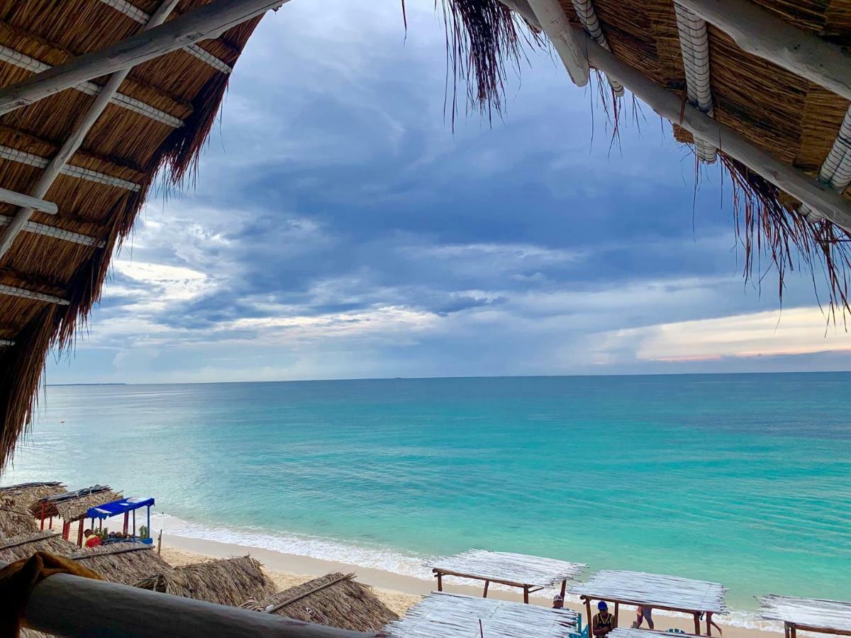 Nena Beach Club & Hotel Pendales Exterior foto